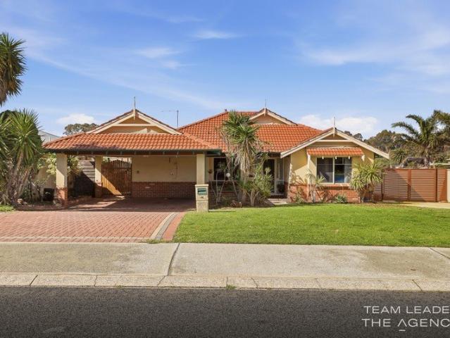 Coastal Family Entertainer Just Moments from the Beach