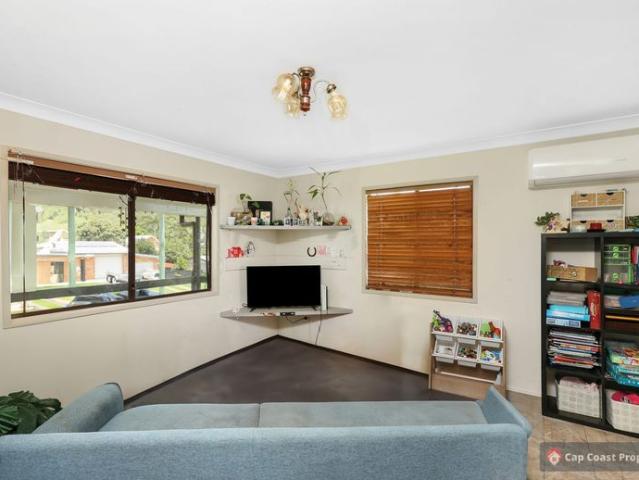 Coastal Family Home in Barlows Hill Available Now!