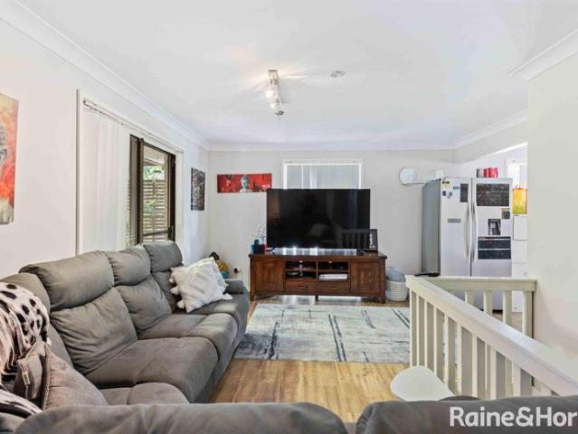 Coastal Family Home with Flexible Living in Prime Mollymook Location!