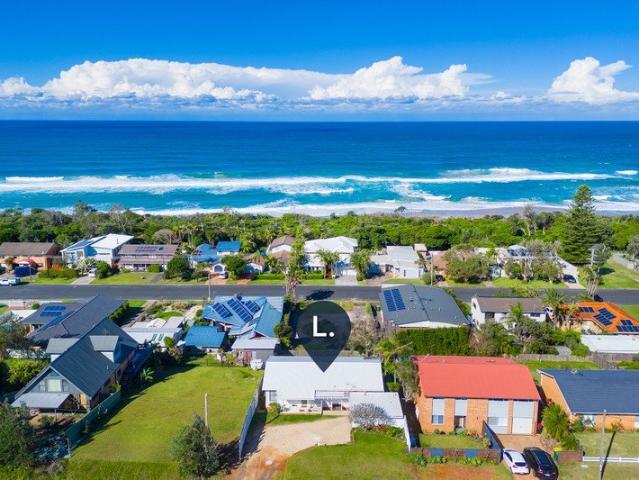 Coastal Family Home with Ocean Views Walk to Everything