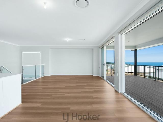 Coastal Family Living in Beautiful Catherine Hill Bay