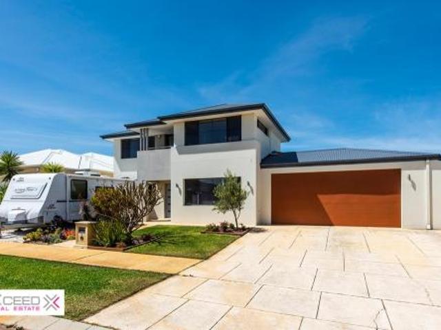 Coastal Family Living in Burns Beach