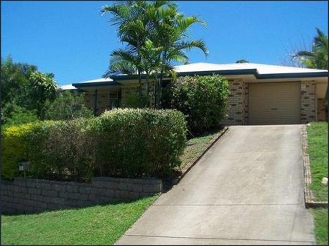 Coastal Family Living on a Spacious Block in Sought After Lammermoor