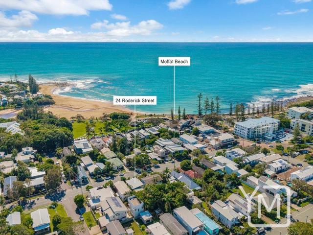 Coastal Family Living Moments to Moffat Beach Perfect Lifestyle