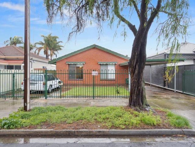 Coastal Gem with Investment Appeal