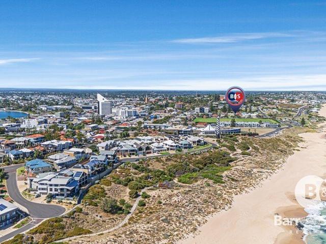 Coastal & Innercity Low Maintenance Living!