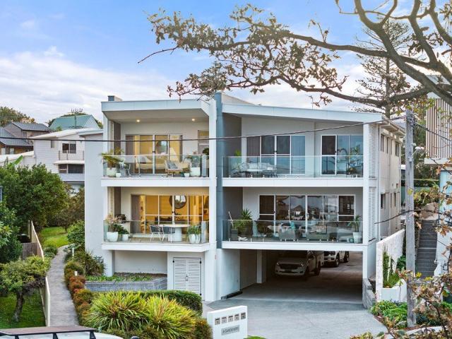 Coastal Luxury with Ocean Views in the Heart of Shellharbour Village