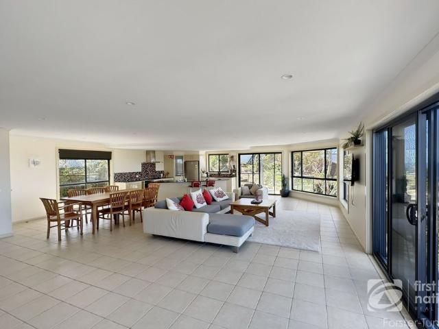 Coastal Luxury with Panoramic Views Over One Mile Beach