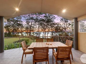 Soldiers Point, Port Stephens - Balcony