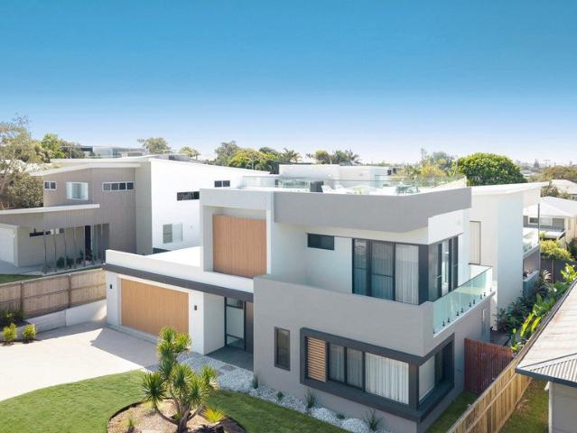 COASTAL LUXURY AT COOROORA