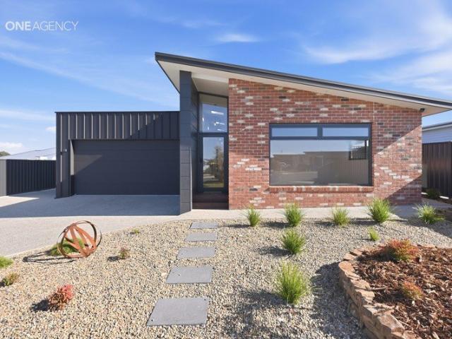 Coastal Luxury Designed for Family Living