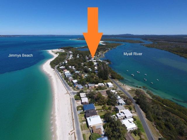 Coastal Luxury & Dual Living Versatility