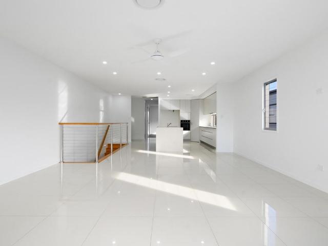 Coastal Luxury in the Heart of Paradise Point
