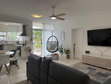 Coastal Luxury Living in a Fully Furnished Retreat