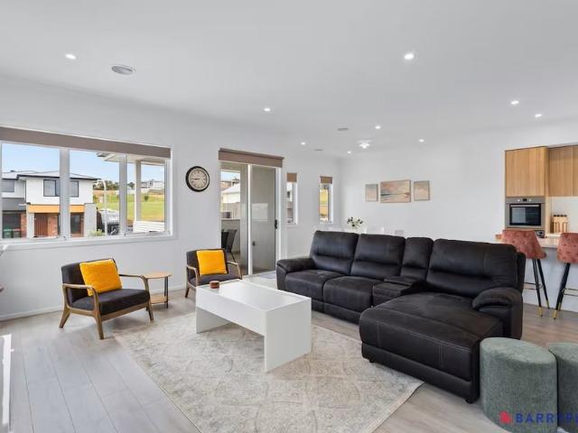 Coastal Luxury Meets Family Sized Living – Near New Double Storey Stunner in San Remo