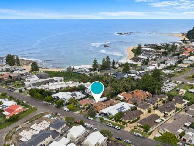 Coastal Luxury Meets Renovated Ease in an Unbeatable Beachside Position