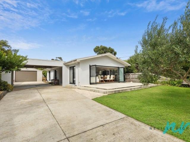 Coastal Luxury Redefined Fully Renovated & Holiday Ready
