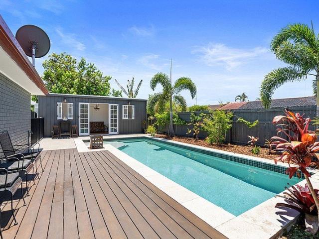 Move In Ready Coastal Entertainer