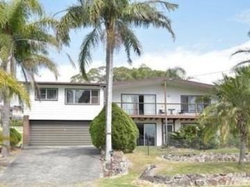 House for sale in Coomba Park - Garden