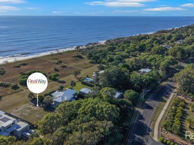 Coastal Lifestyle Block 1,533m² at Moore Park Beach