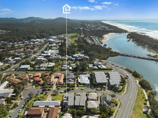 Coastal Lifestyle Duplex in Prime Location