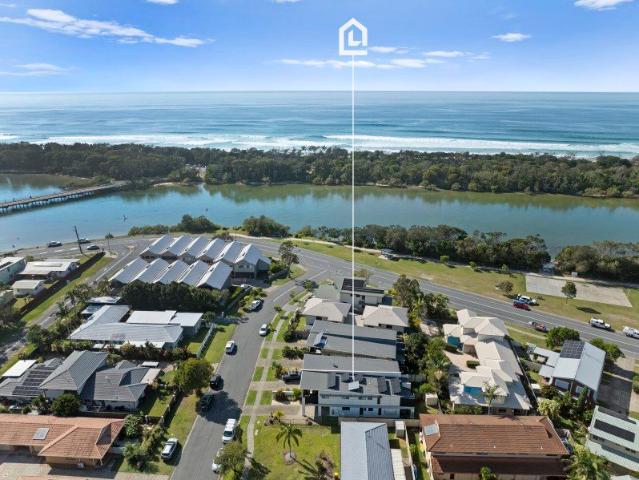 Coastal Lifestyle Duplex in Prime Location