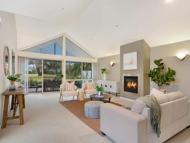 Coastal Lifestyle Living in the Heart of Safety Beach