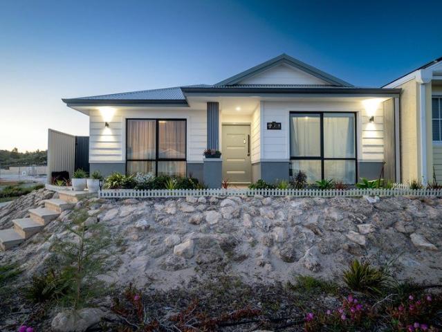 COASTAL LIFESTYLE MEETS MODERN FAMILY LIVING