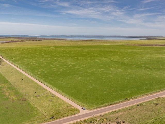 COASTAL LIFESTYLE & MIXED FARMING OPPORTUNITY