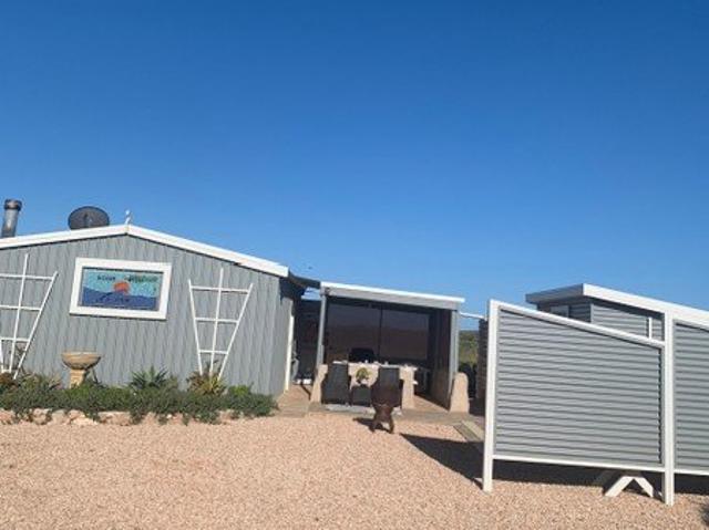 Your Coastal sanctuary awaits you on Westall Way Loop in the district Council of Streaky Bay