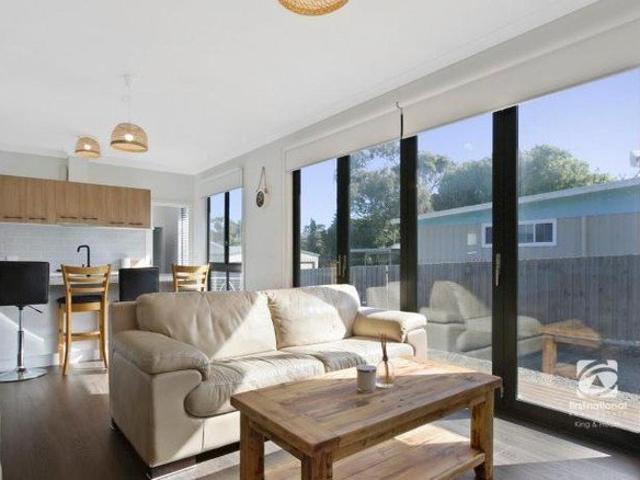 COASTAL LIVING