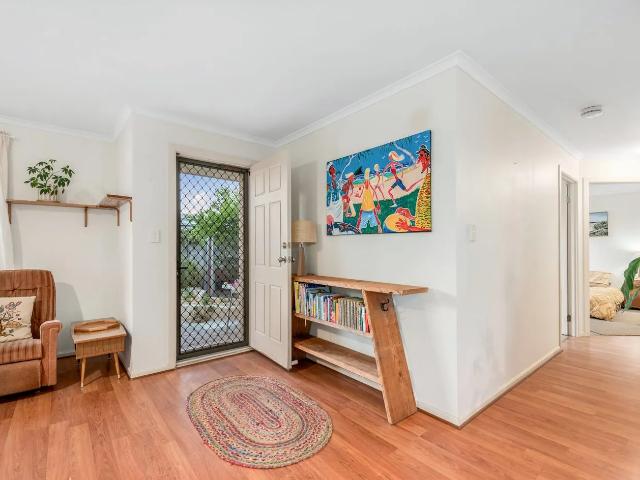 Coastal Living | 6 Month Tenancy Available