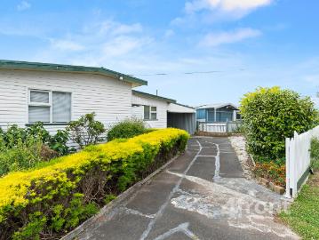 Somerset, Waratah-wynyard, Burnie County, Walker Island, Cloudy Bay, Kingborough, Tasmania Island