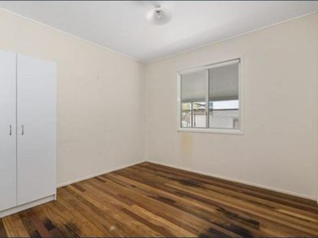 Coastal Living: 3 Bedroom Near Pumicestone Channel