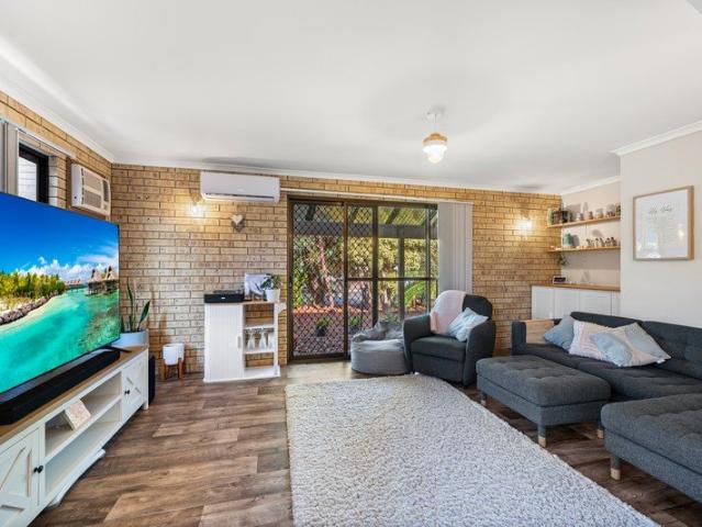 Coastal Living with Modern Comfort and Year Round Entertaining