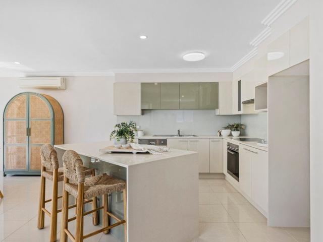Coastal Living with Ocean Glimpses in Prime Terrigal Location