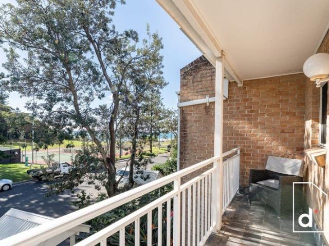 COASTAL LIVING WITH OCEAN VIEWS IN THE HEART OF AUSTINMER