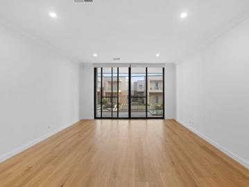 Coastal Living with Ocean Views in the Heart of Christies Beach