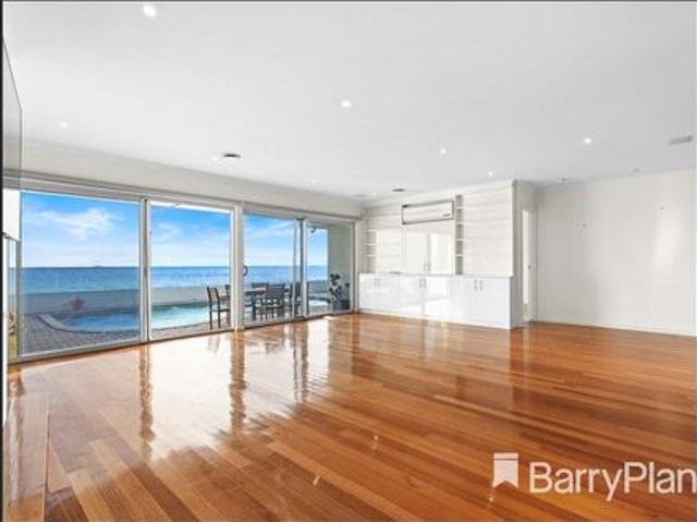 Coastal Living with Aspendale Beach at Your Doorstep
