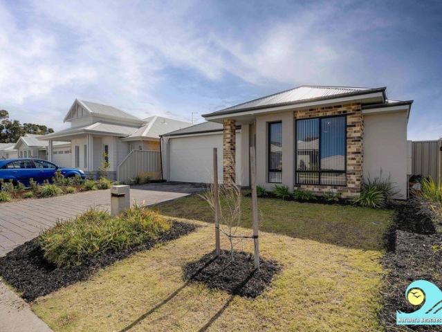 COASTAL LIVING WITH EVERYTHING RIGHT ON YOUR DOORSTEP!