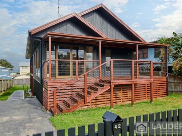 Coastal living with income potential