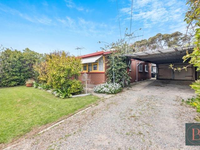 Coastal Living With Lifestyle, Space & Opportunity