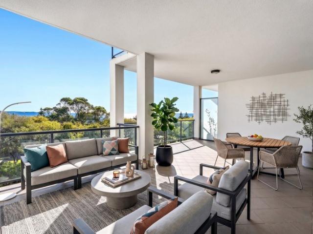Coastal Living with Stunning Ocean Views!
