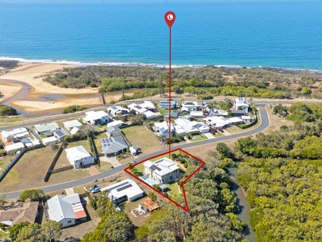 Coastal Living With Sea Views & Privacy