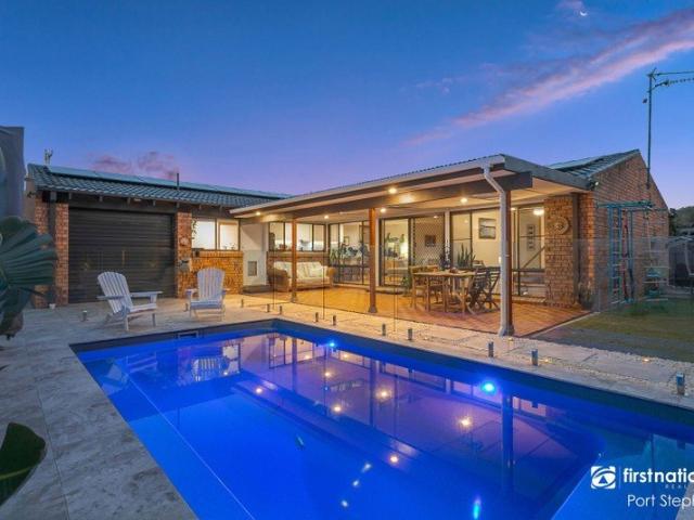 COASTAL LIVING, WITH SHOAL BAY AT YOUR BACK DOOR