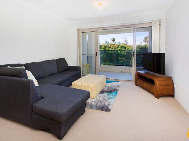 Coastal Living with Space, Style & Convenience