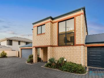 Rockingham, Western Australia - Equipped kitchen