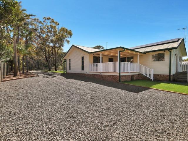 Coastal Living, a Generous 998sqm Block & Endless Possibilities