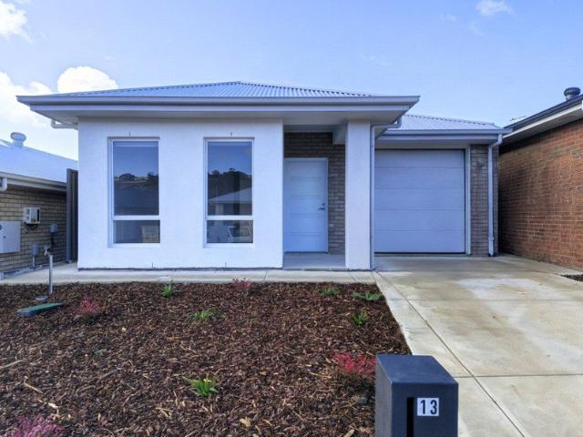 COASTAL LIVING AWAITS 3 BEDROOM HOME IN WAITPINGA