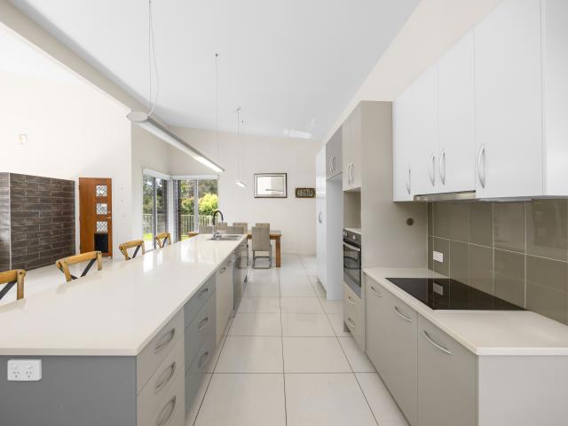 Coastal Living Awaits Large Family Home in Prime Location